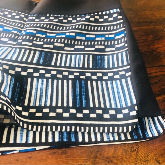 J. Crew Shorts Tuxedo Style Shorts with Geometric Print Size 2 - Picture 3 of 7